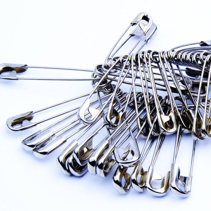 Assorted Safety Pins. Pack of 50.